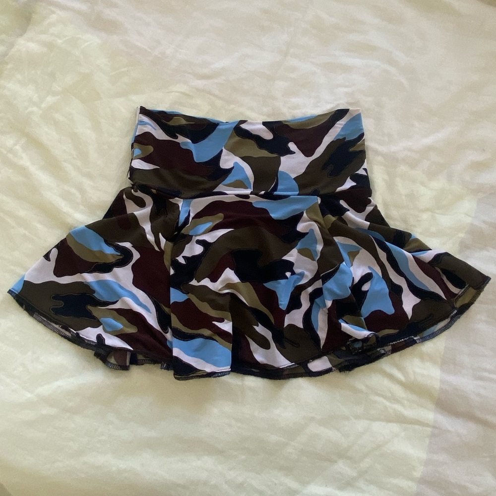 Camo mini skirt